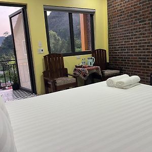 Cozy Son Hotel